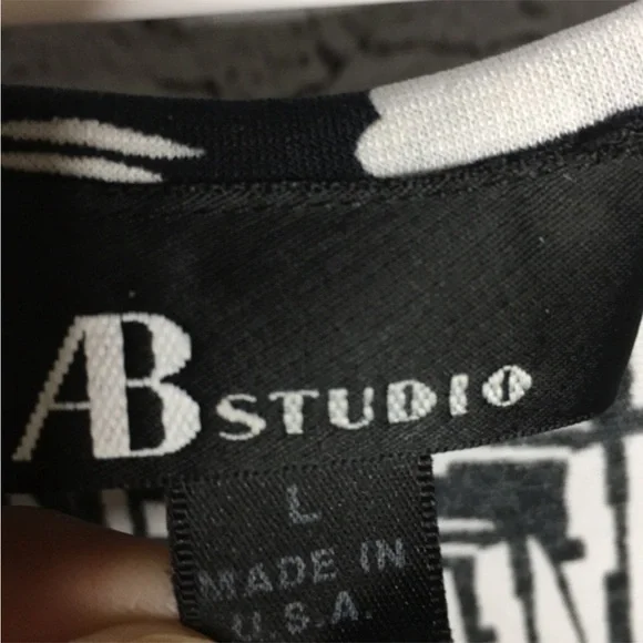AB Studio black and white short sleeve top - Picture 2 of 7